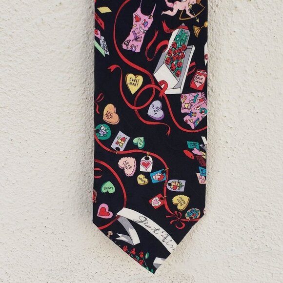 5/$100 SALE - Vintage 1993 Valentine's Day Nicole Miller Tie - Picture 2 of 5